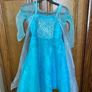 Frozen Elsa Ice Queen costume - Disney store size 4